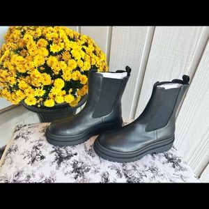 Good American Chelsea combat boots size 11 new box